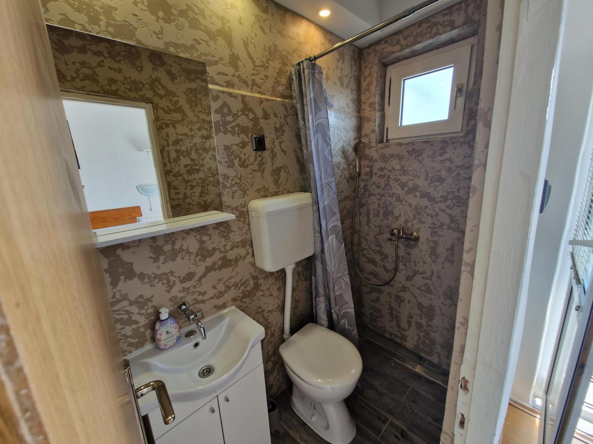 Apartments Nikol 로파르 객실 사진
